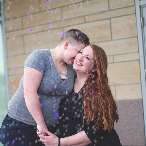 Meet your Posher, Amanda - Picture 1 of 1